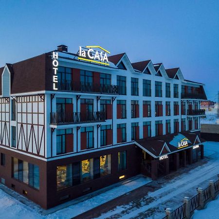 Lacasa Hotel Karagandy Esterno foto
