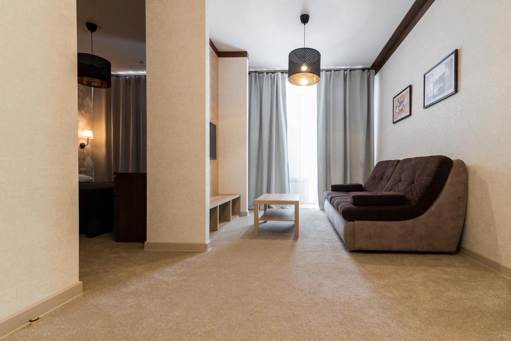 Lacasa Hotel Karagandy Esterno foto