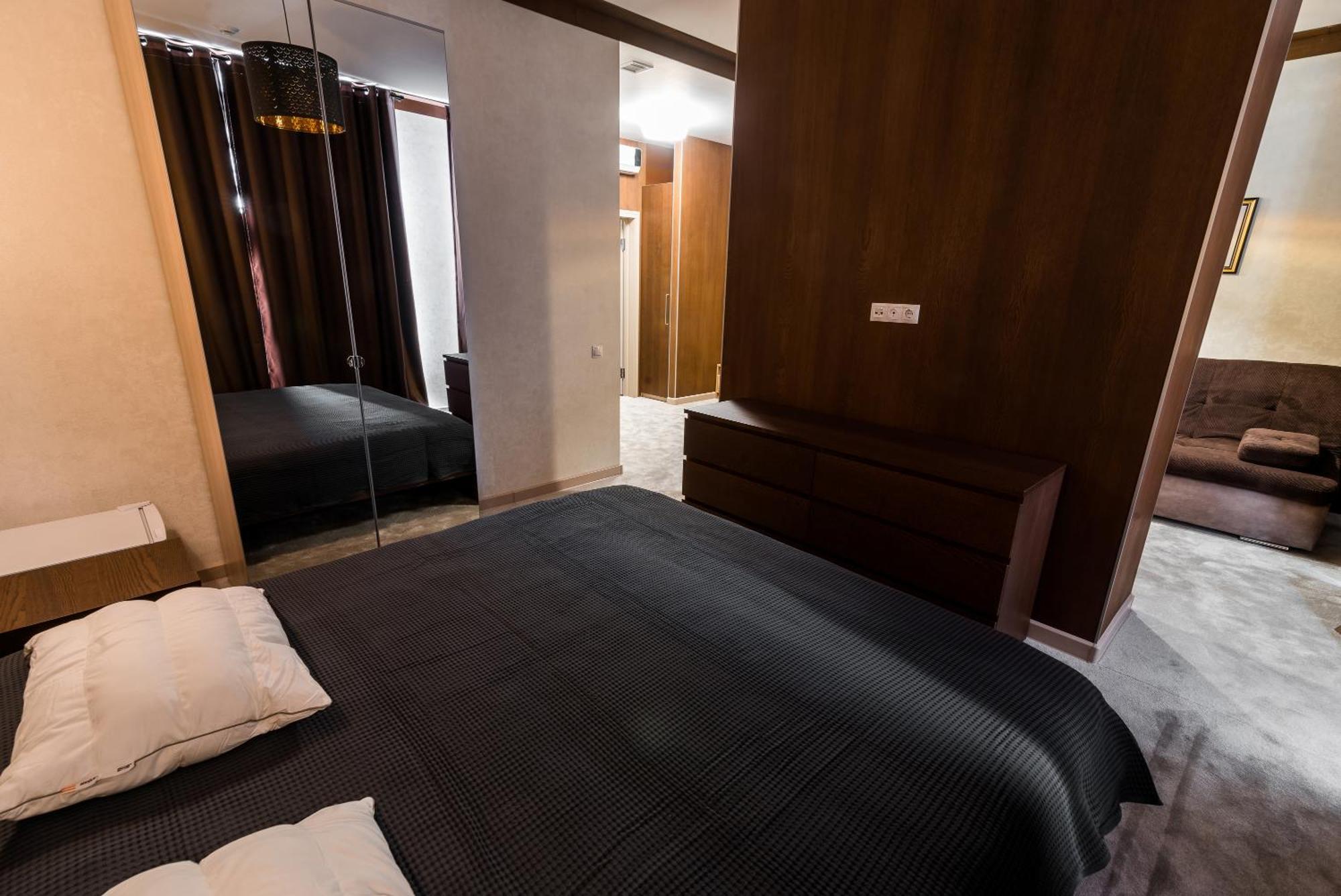 Lacasa Hotel Karagandy Esterno foto