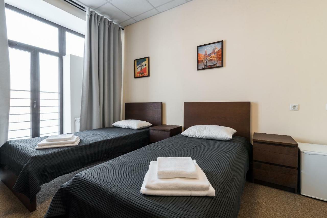 Lacasa Hotel Karagandy Esterno foto